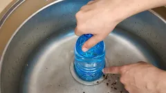 Rohrverstopfung löst sich ohne Pömpel und Chemie: Merken Sie sich diesen einfachen Trick
